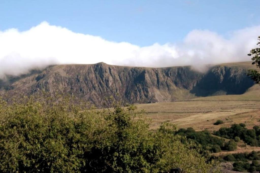 Welsh Holiday Home Sleeps 5 Close To Beaches & Mountains Nantlle Luaran gambar