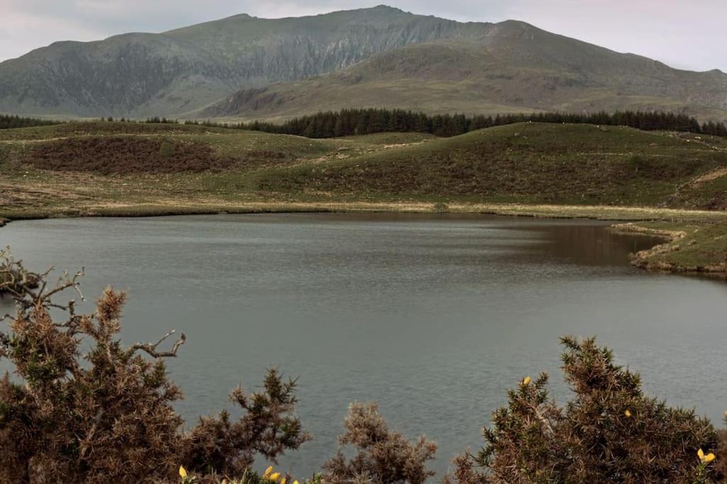 Welsh Holiday Home Sleeps 5 Close To Beaches & Mountains Nantlle Luaran gambar